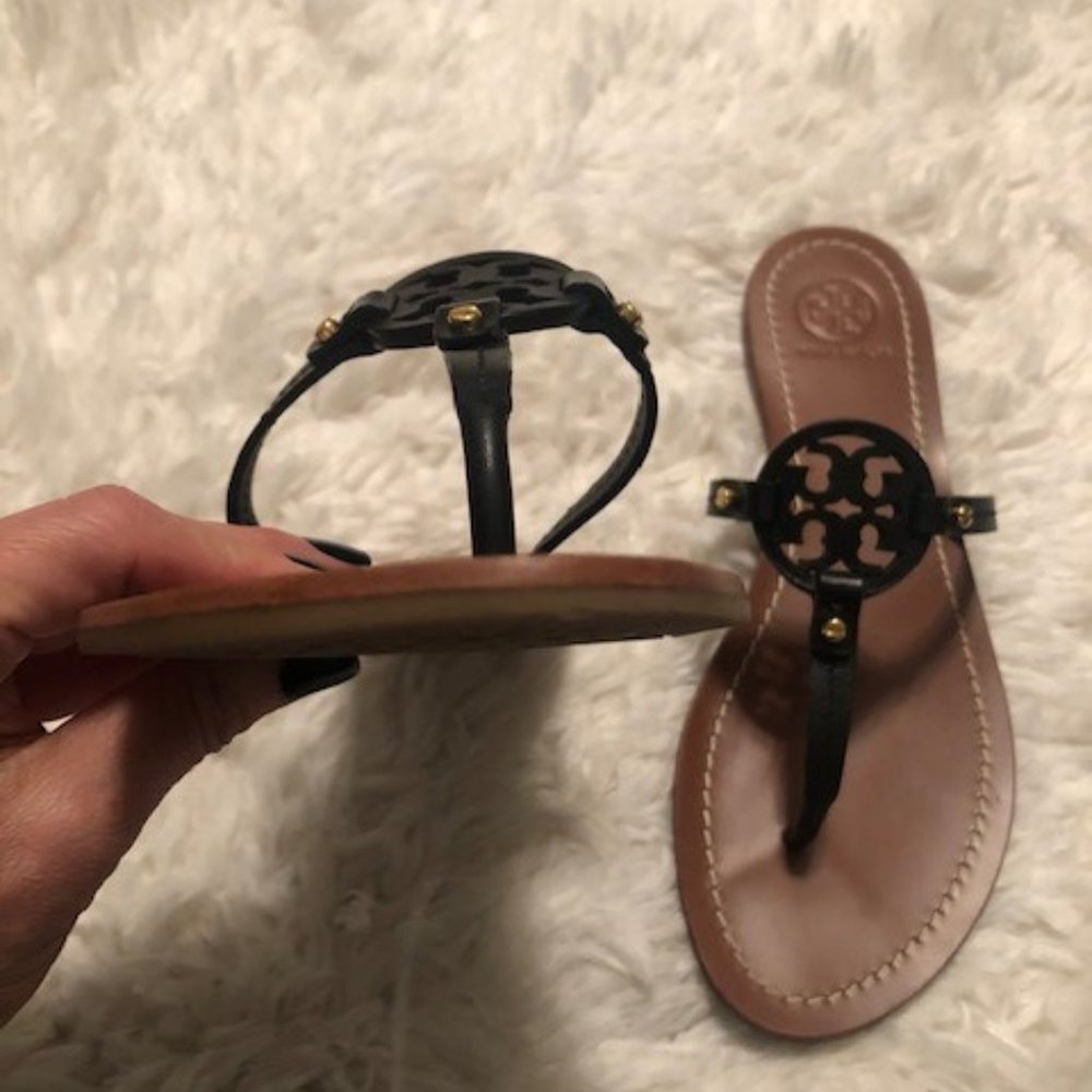 Tory Burch Gabriel Flat Thong Sandal 7.5 - Picture 7 of 9